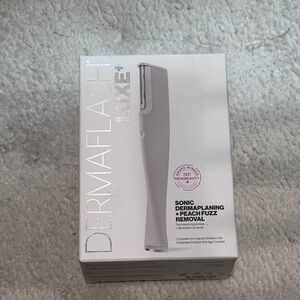 Dermaflash Luxe Sonic Dermaplaning Tool - Gray
